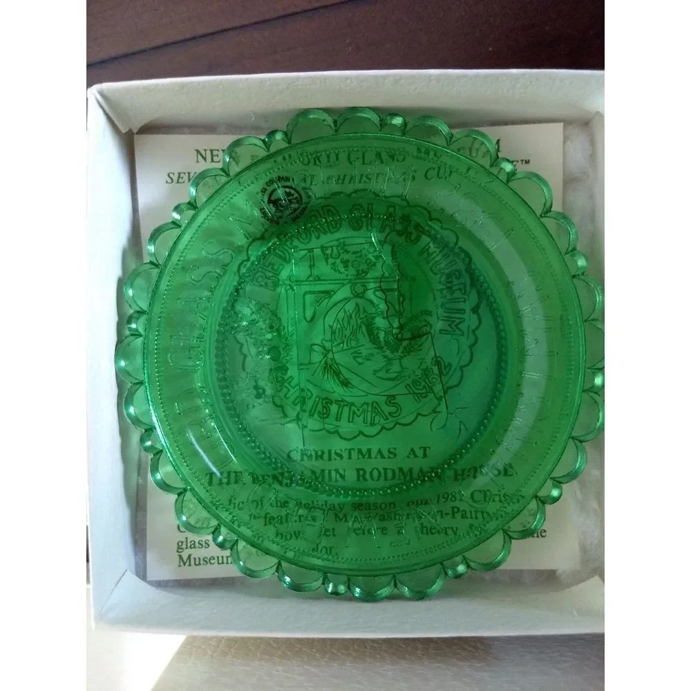 Pairpoint CHRISTMAS RODMAN PARLOR FIREPLACE 1982 New Bedford‎ Museum Cup Plate